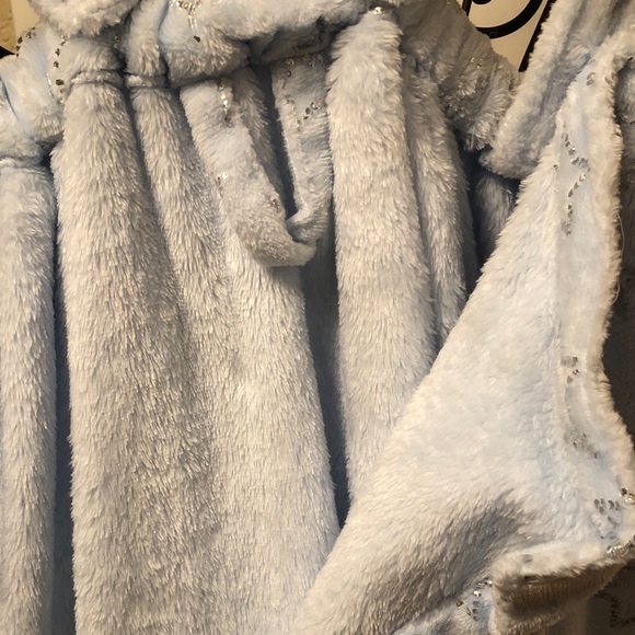 Justice Glittery Star Kids Bathrobe- Light Blue OS - Picture 6 of 8